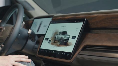 Rivian on LinkedIn: Rivian R1T Driver Display Demo | 40 comments