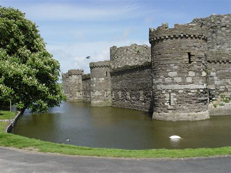 Pictures of Beaumaris Castle