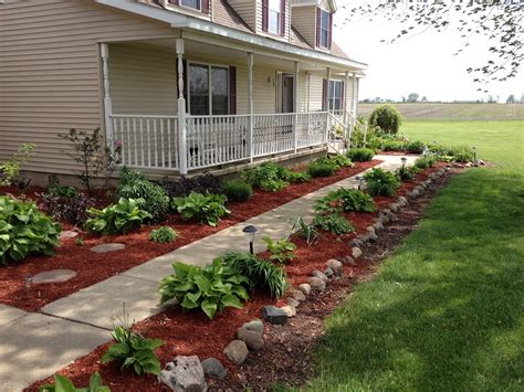 Red Mulch | Rensselaer Landscaping, Lawn Care and Fertilizing