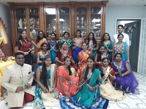 Garba Dance at Swaha Hindu College – SWAHA International