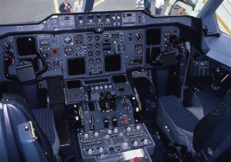 √ Interior Cockpit Airbus Beluga - Popular Century