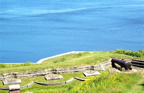 The Happy Nomads : Fort Knox, Maine