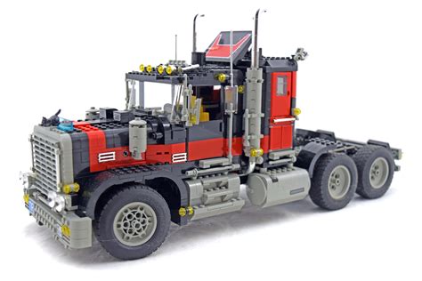 Giant Truck - LEGO set #5571-1 (Building Sets > Model Team)