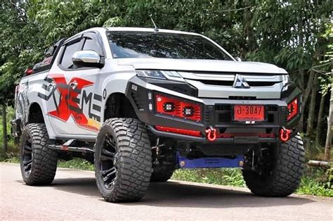 Mitsubishi L200 4X4 Off Road Extreme Driver High Performance Fast Power ...