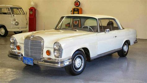 Mercedes-220SE-Coupe - Dusty Cars