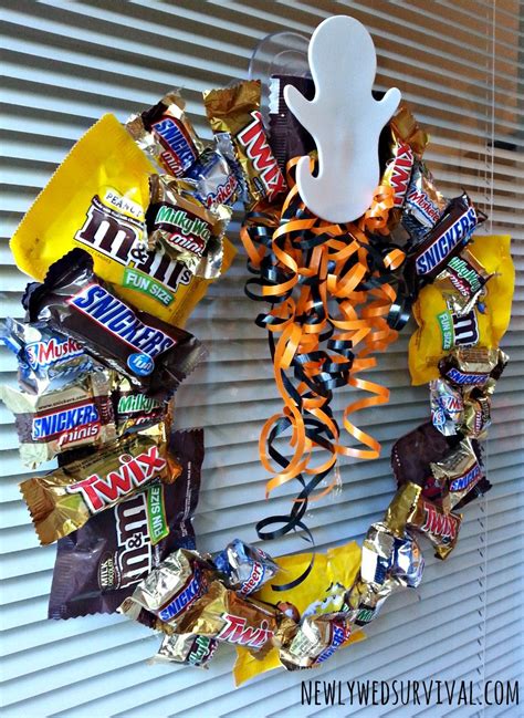 Halloween Project: How to Make a Candy Wreath | Diy halloween candy ...