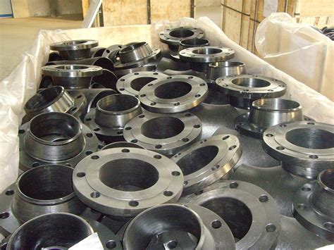 Carbon Steel Flanges Manufacturers in india - Piping Material