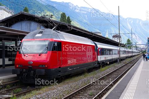 Train At Train Station Montreux Stock Photo - Download Image Now - Blue ...