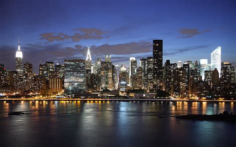 New York Skyline At Night Wallpaper