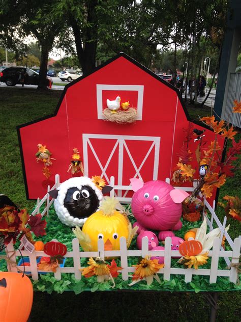 Farm animals with pumpkins. Granja de animals hechos con calabazas ...