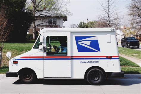 Say Goodbye to the Grumman LLV, a New USPS Mail Truck Is Coming