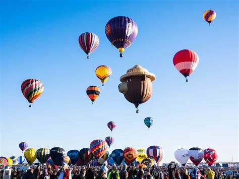 Hot air balloon festival London 2023 - Ballooning in Tuscany