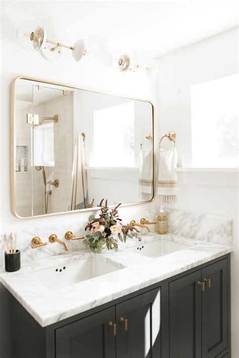 The Best Bathroom Mirror Ideas for 2020 - Decoholic