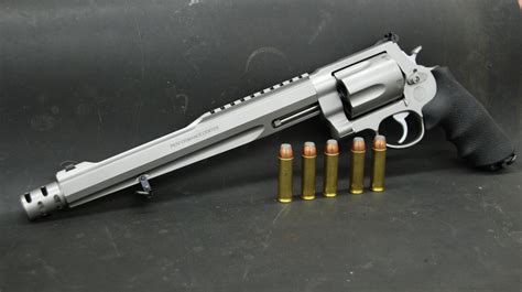 Smith and Wesson.500 magnum | Weapons | Pinterest | Guns, Weapons and ...