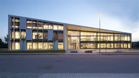 C.F. Møller Architects designs Danish school that optimizes learning ...