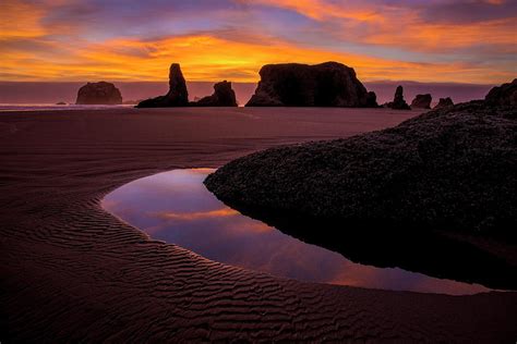 Bandon Beach Sunset Photograph by Ed Ponikwia