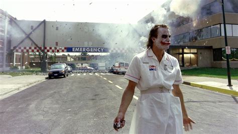 5 Reasons Heath Ledger's Joker is so Iconic