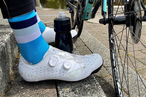 Lake Cycling Shoes – Our Favourite Rides