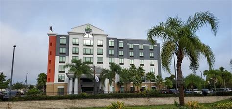 HOLIDAY INN EXPRESS HOTEL & SUITES ORLANDO - INTERNATIONAL DRIVE ...