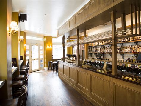 7 Best Covent Garden Pubs For Drinking At All Hours