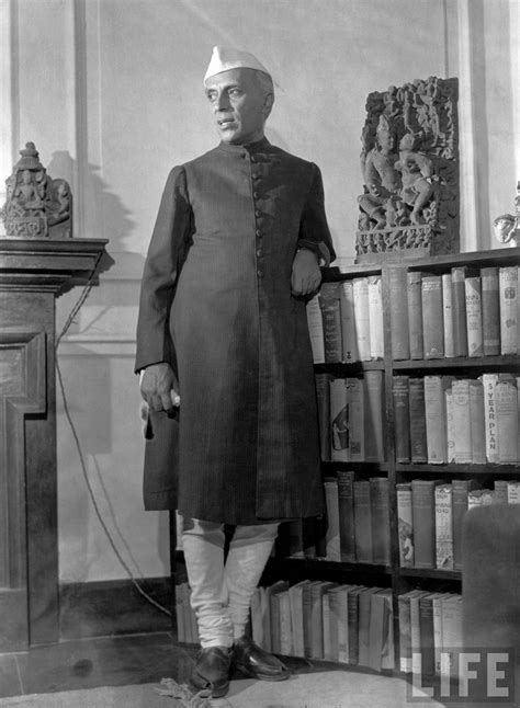 Veethi Blog: Pandit Jawaharlal Nehru - The First Prime Minister of India