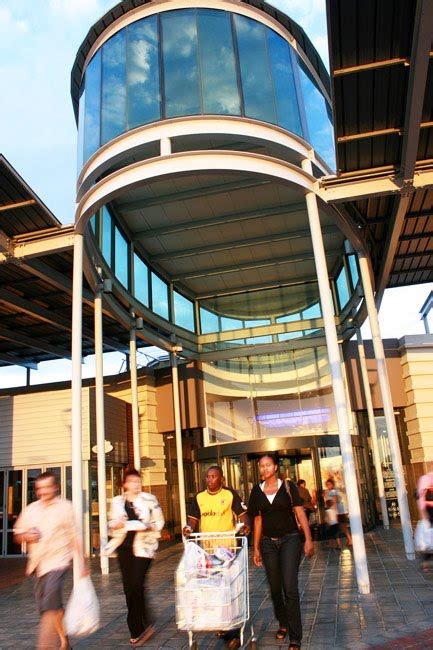 Twams' Blog digity: Mall images of Capegate Mall and V&A Waterfront in ...