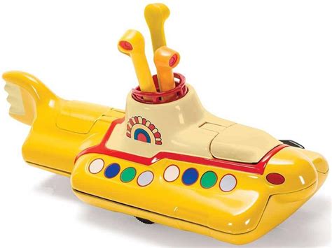 Corgi CC05401 The Beatles Yellow Submarine Diecast Model with Figures