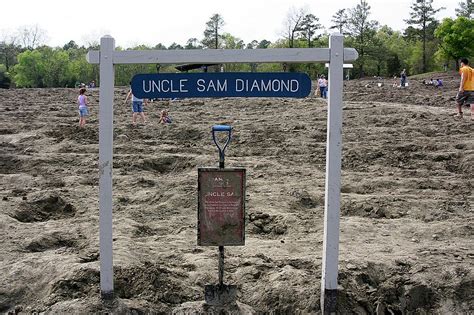 Ancient Volcano in Arkansas: Crater of Diamonds State Park - All About ...