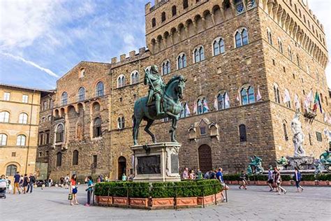 Piazza della Signoria - Florence Square & Statues