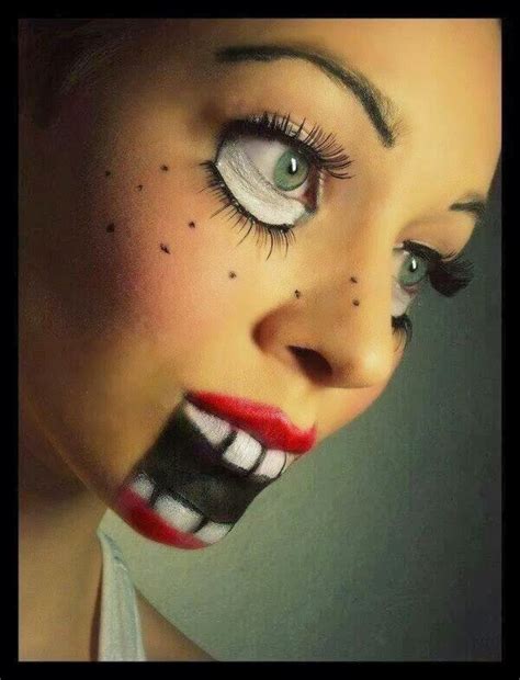 Hauntingly Beautiful Halloween Makeup Concepts