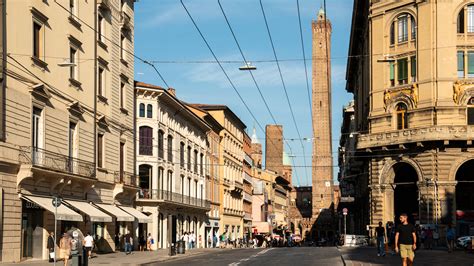 A Leaning Tower in Italy (Not Pisa) Becomes a Worry - The New York Times