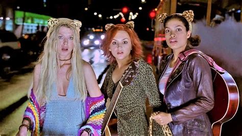 JOSIE AND THE PUSSYCATS (2001) – Blu-ray Review – ZekeFilm