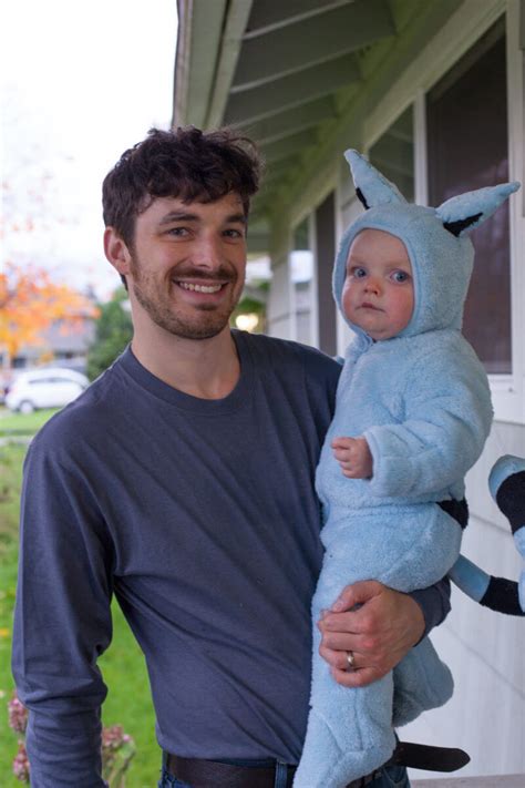 DIY Bob the Builder Halloween Costume for the Whole Family