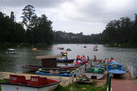 15 Best Places to visit in Ooty - Popular Sightseeing & Tourist Attractions