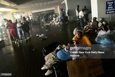 1,025 Hurricane Katrina Superdome Photos & High Res Pictures - Getty Images