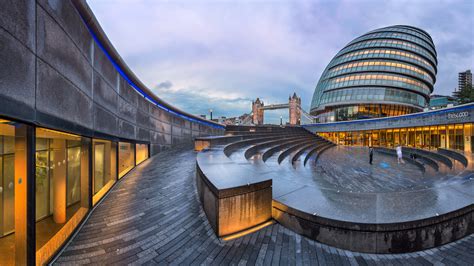 Panorama of London City Hall in the Morning - Anshar Photography