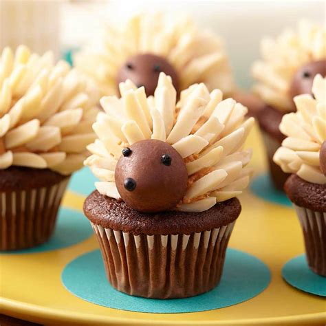 Mini Hedgehog Cupcakes - Wilton