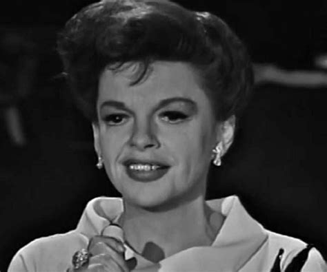 Judy Garland Biography - Childhood, Life Achievements & Timeline