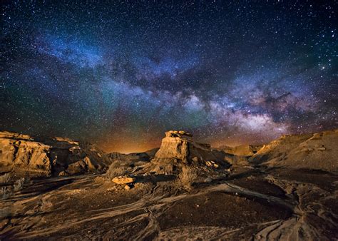 Bisti Badlands of New Mexico at Night | Badlands, New mexico, Star trails