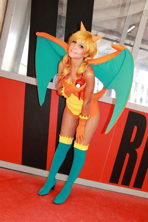 Charizard gijinka | Cosplay Amino