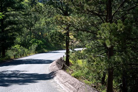 Mountain Road – Photos Public Domain