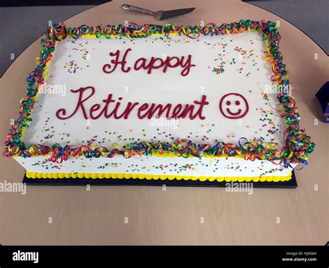 Happy Retirement cake Stock Photo - Alamy