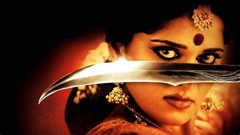 A blog for Aunty Lovers: Anushka Shetty in Bahubali 2