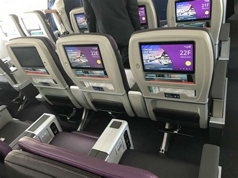 25 hours in United’s new premium economy seat [PHOTOS]