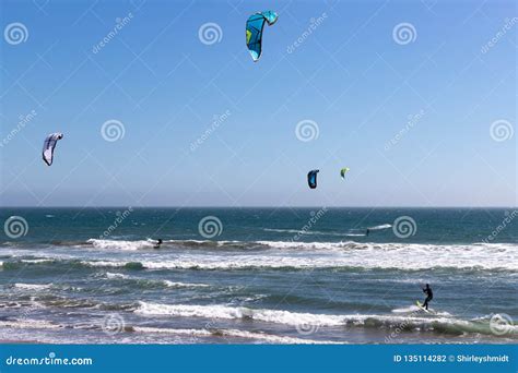 Half moon bay. Surfing. editorial photography. Image of coast - 135114282