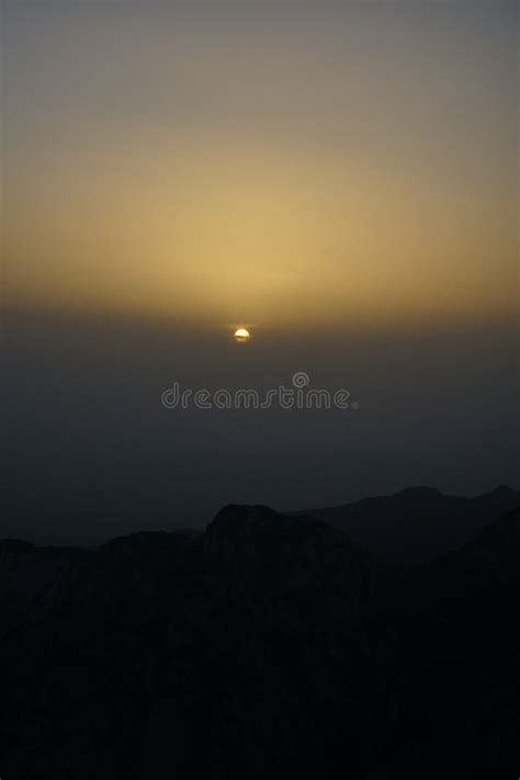 Huashan sunrise stock image. Image of scenery, autumn - 110419057