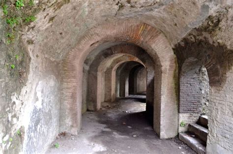 Amphitheater of Pompeii Historical Facts and Pictures | The History Hub