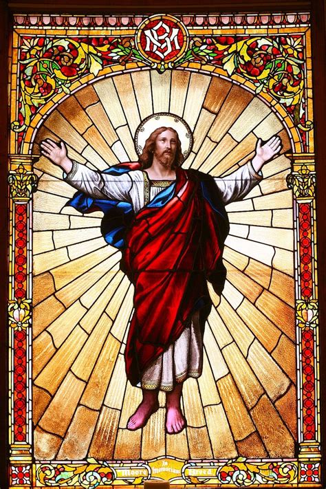 Jesus the Risen Lord stained glass ~ San Francisco Columbarium ...