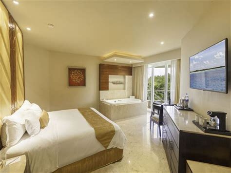 Moon Palace Cancun Family Deluxe Room