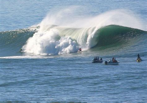 Surfing at Mavericks, Half Moon Bay, CA photo by: jurvetson | Best ...